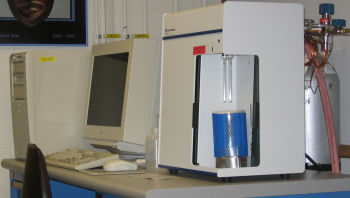 Micromeritics Gemini 2380 
Surface Area Analyzer