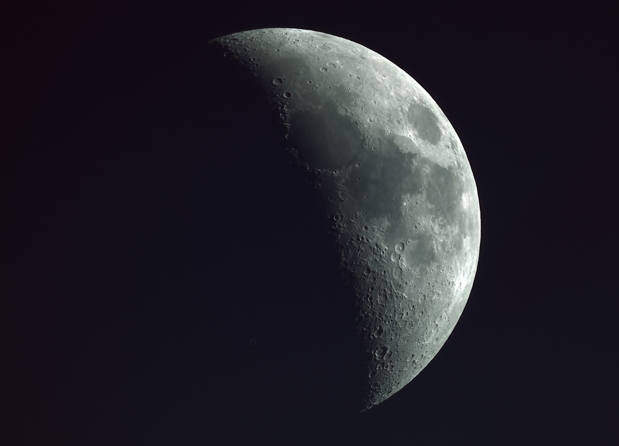 Moon_13_05_16_flatcalib2_PS_33pct.jpg